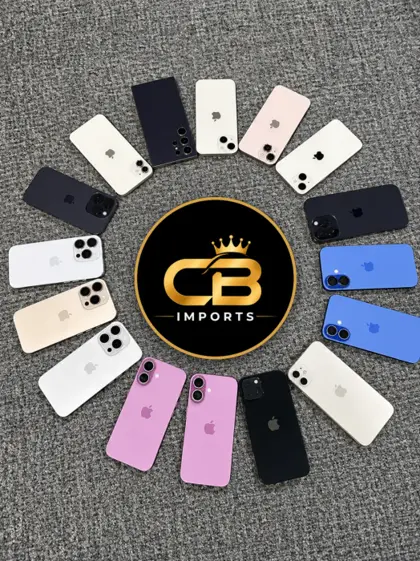 Aparelhos da CB Imports dispostos em roda com a logo da loja ao centro
